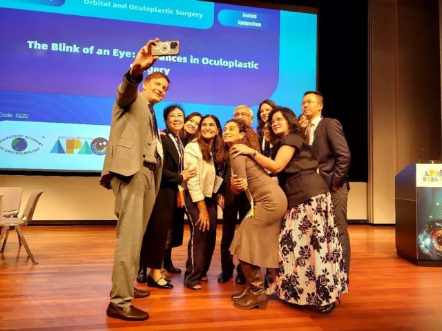 Dr. Kherani was in Hong Kong this past weekend for APAO, speaking on the complexities of eyelid retraction and its surgical correction! 🌏✈️ 

Always inspiring to share knowledge and connect with peers from around the world. 👁️💬